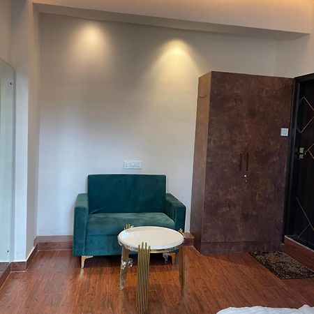 The Taaj Inn Bangalore Buitenkant foto