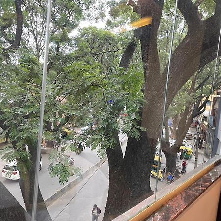 The Taaj Inn Bangalore Buitenkant foto