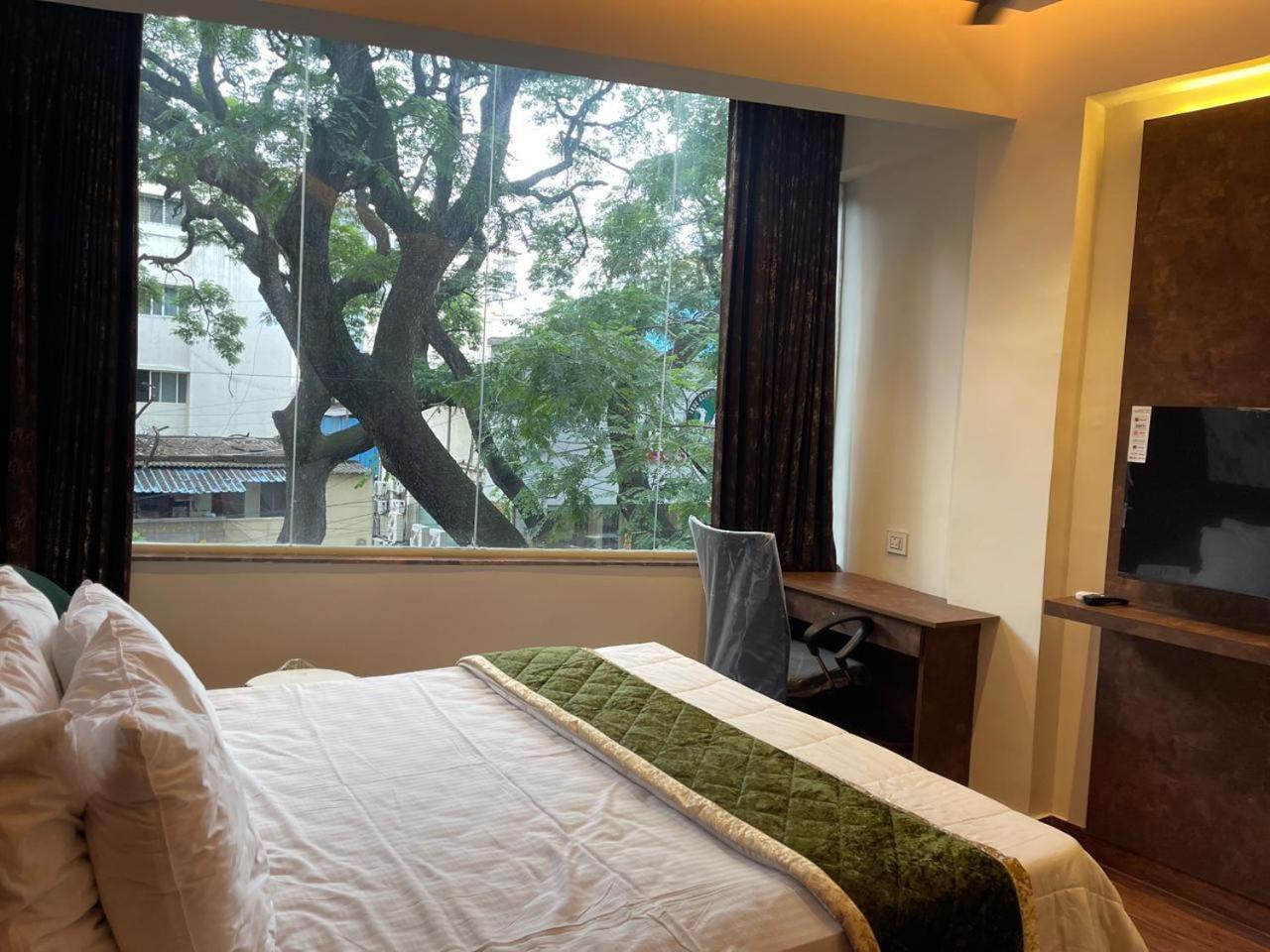 The Taaj Inn Bangalore Buitenkant foto