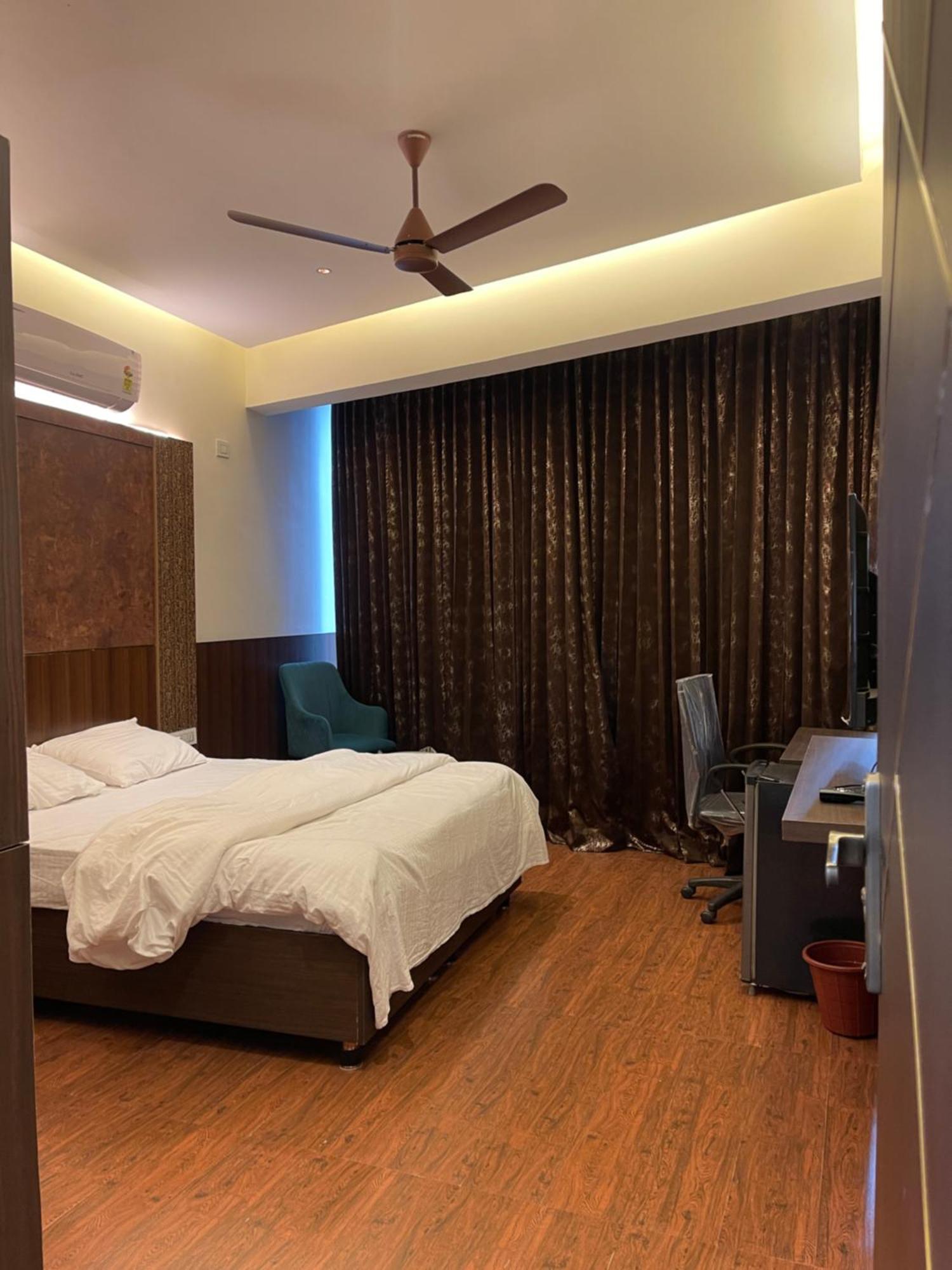 The Taaj Inn Bangalore Buitenkant foto