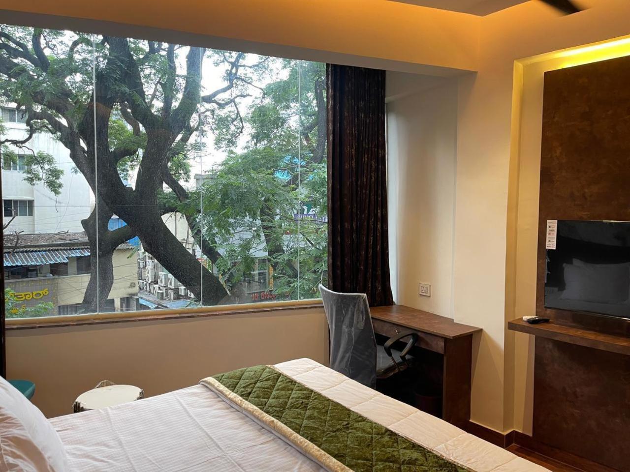 The Taaj Inn Bangalore Buitenkant foto